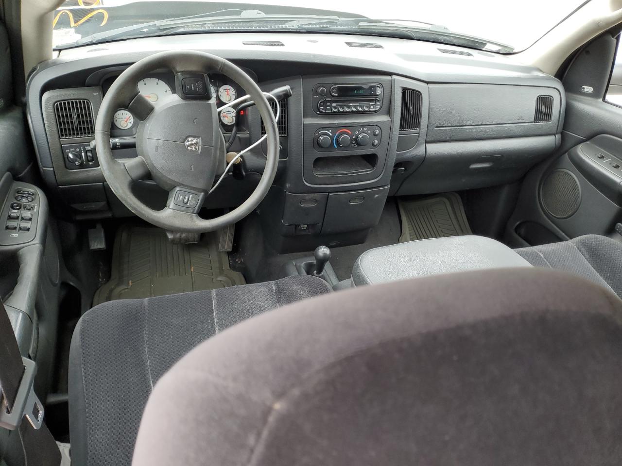 2005 Dodge RAM - Image 8