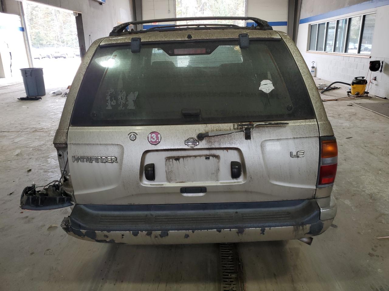 1997 Nissan Pathfinder Le VIN: JN8AR05Y0VW185961 Lot: 79131264