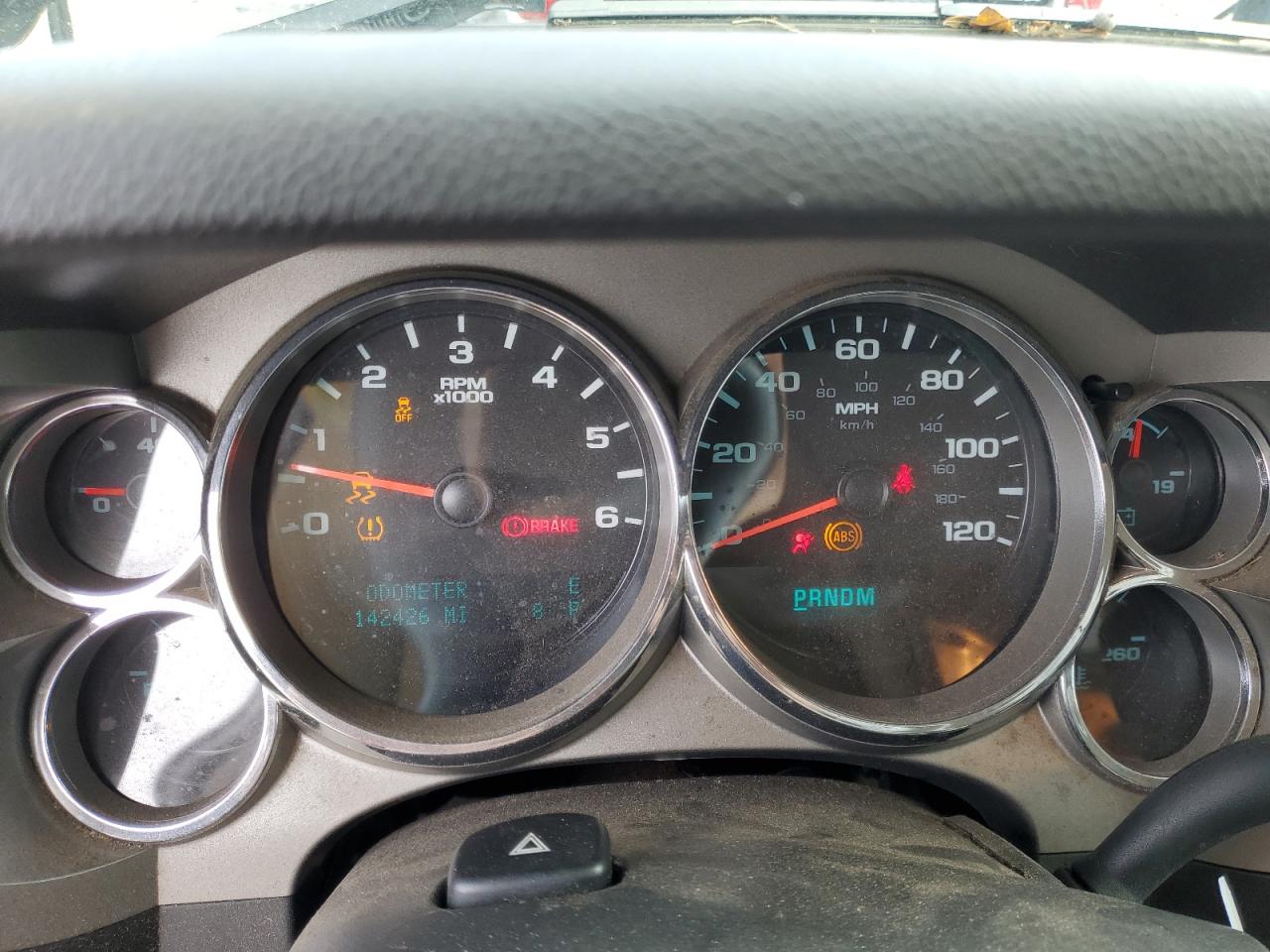 2012 Chevrolet Silverado - Image 9