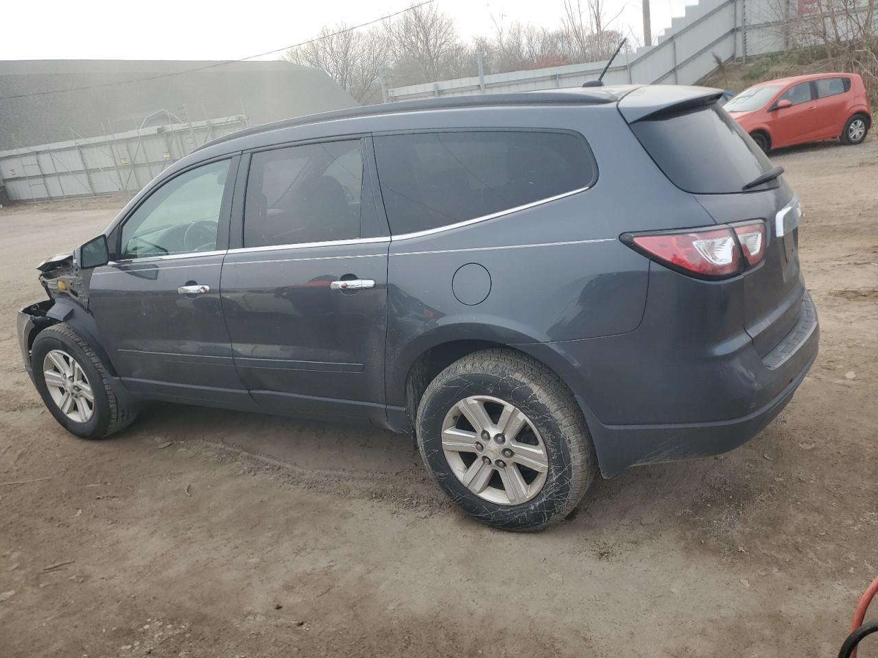 VIN 1GNKRHKDXEJ317516 2014 CHEVROLET TRAVERSE no.2