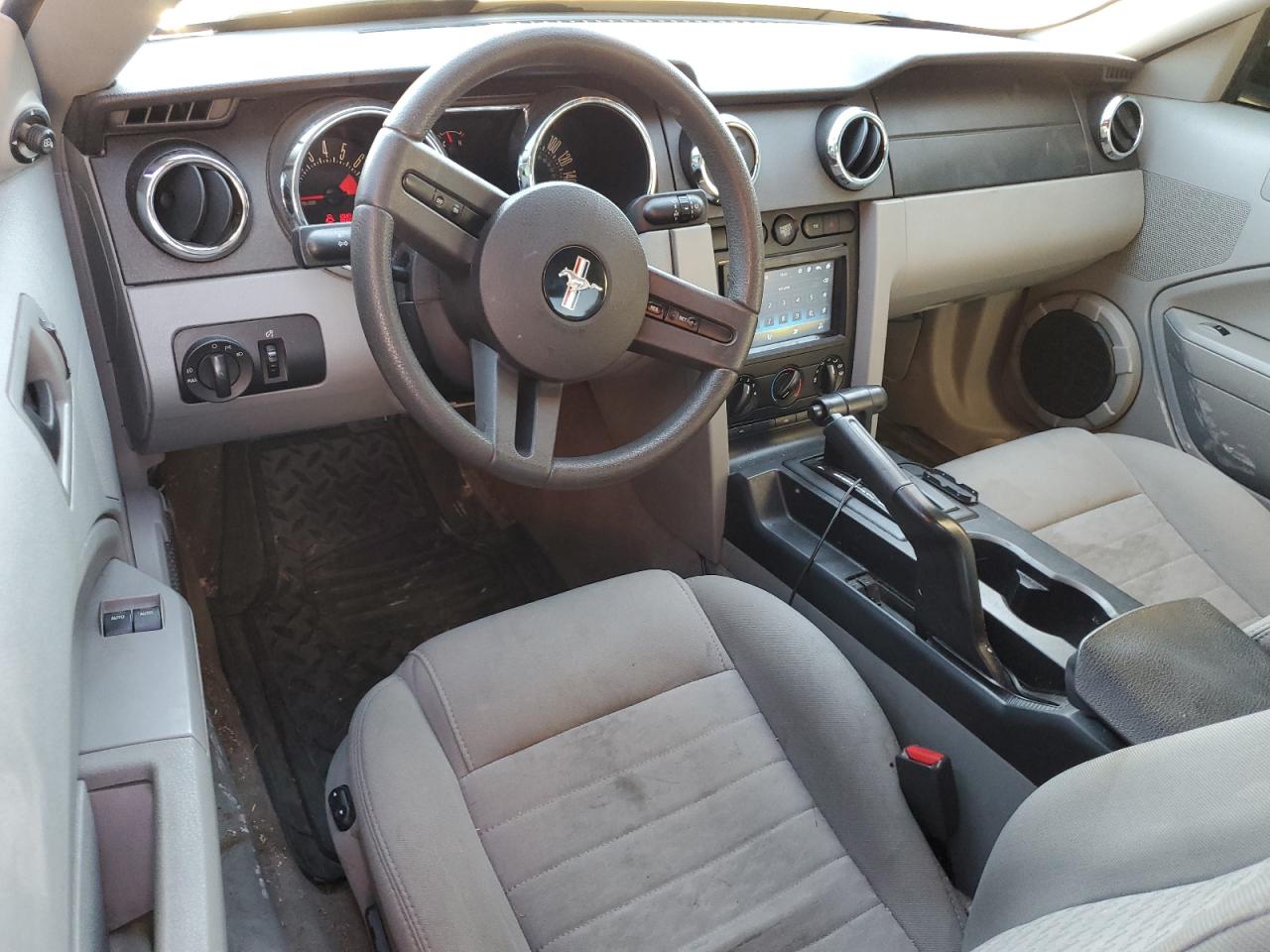 2006 Ford Mustang - Image 8