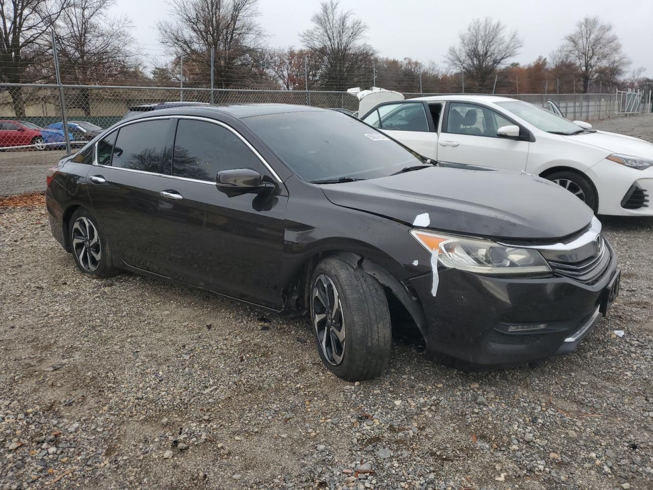 2017 Honda Accord - Image 4
