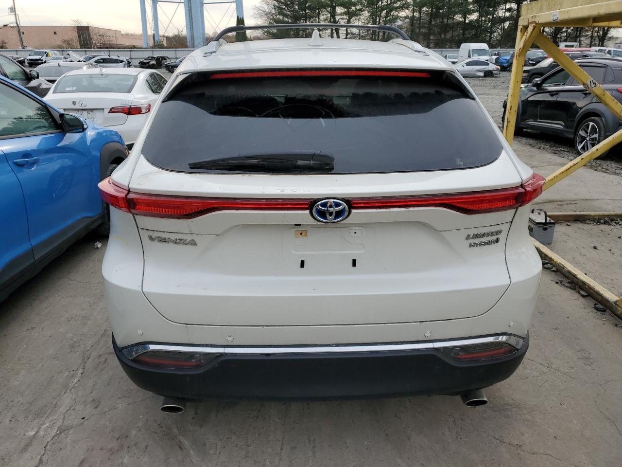 2022 Toyota Venza Le VIN: JTEAAAAH7NJ099621 Lot: 81038154