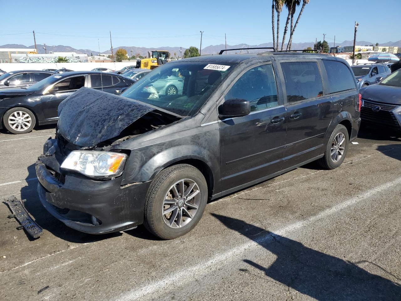 2017 Dodge Caravan - Image 1