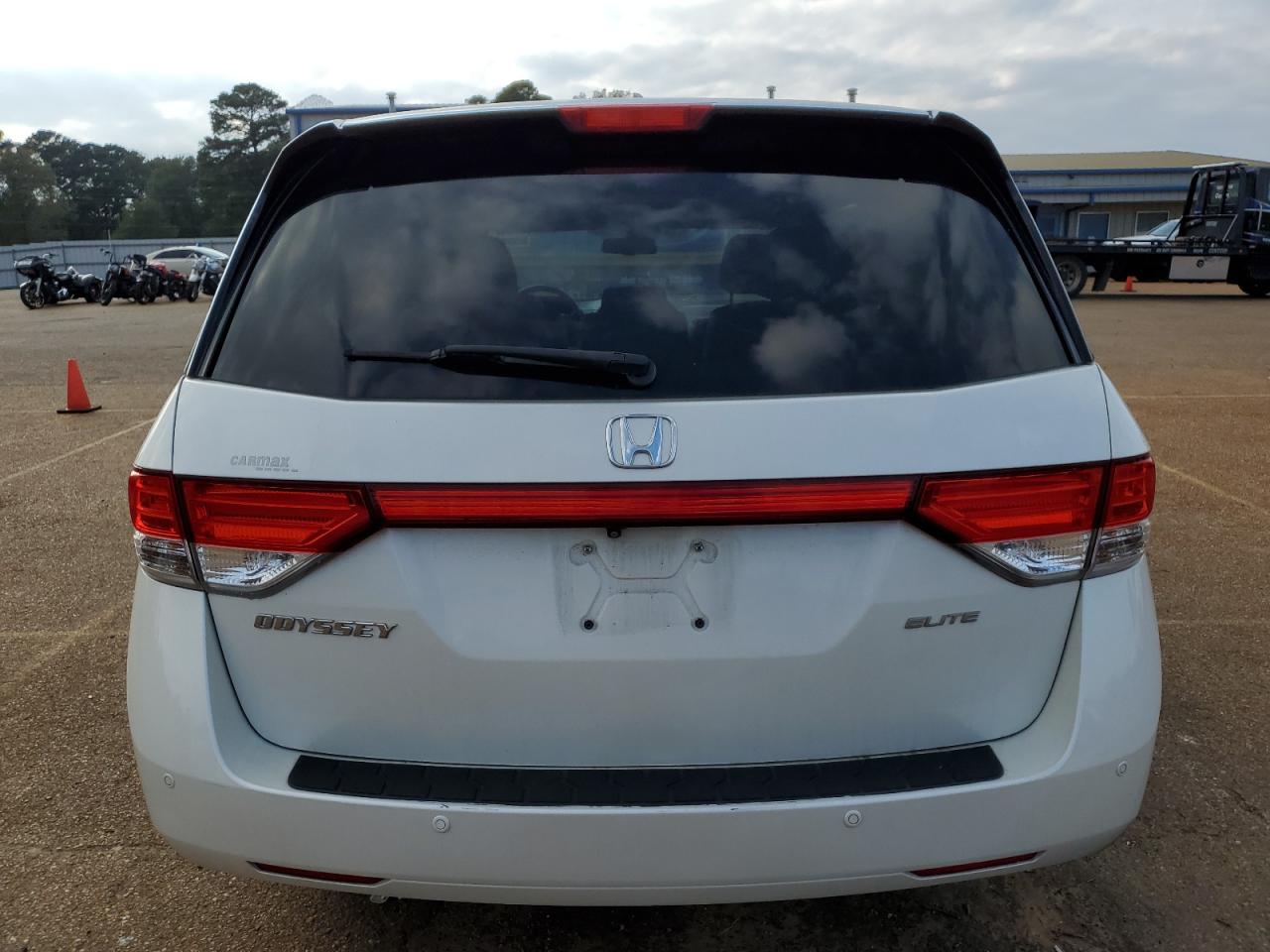 2015 Honda Odyssey - Image 6
