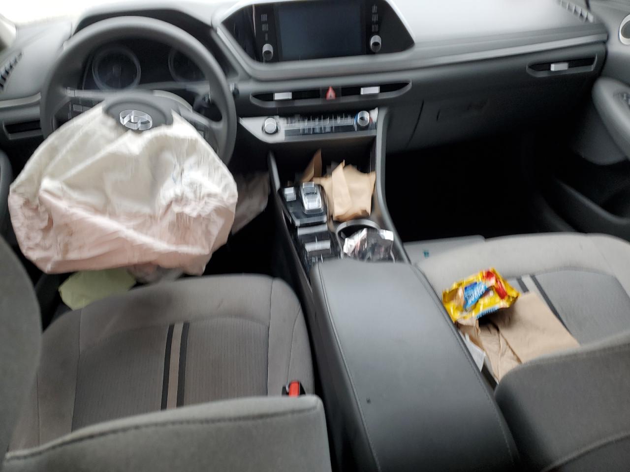 2022 Hyundai Sonata - Image 8