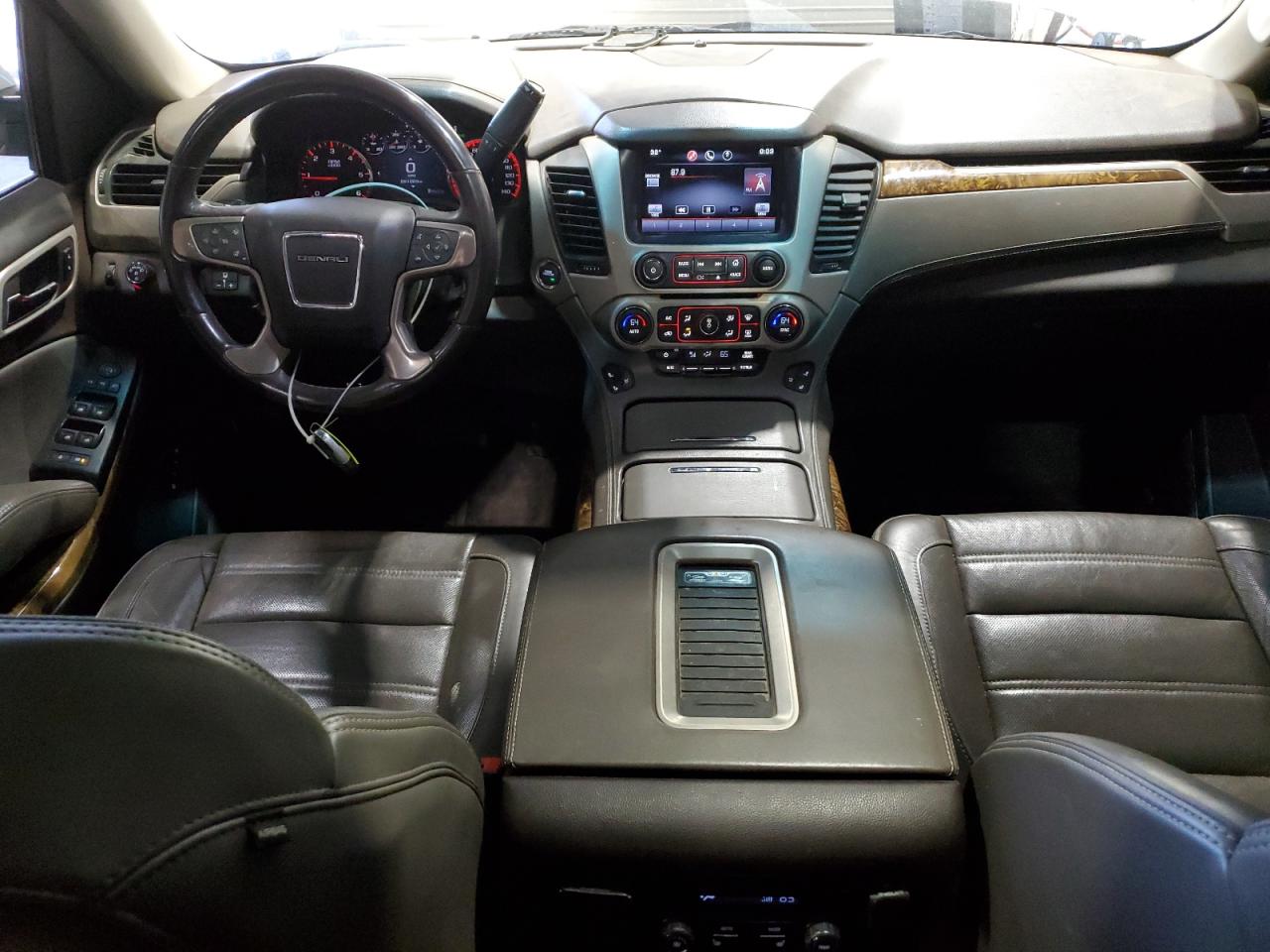 2015 GMC Yukon - Image 8
