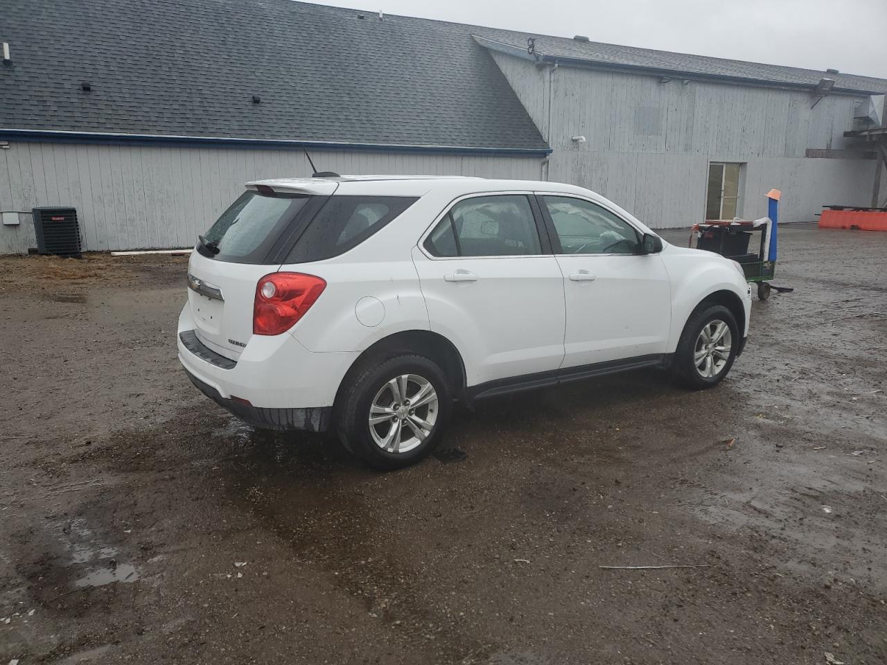 2015 Chevrolet Equinox - Image 3