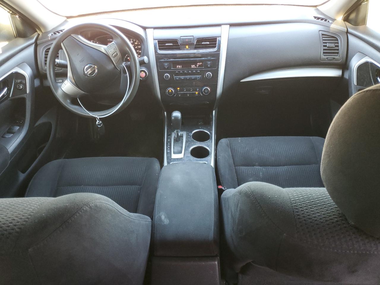 2014 Nissan Altima - Image 8