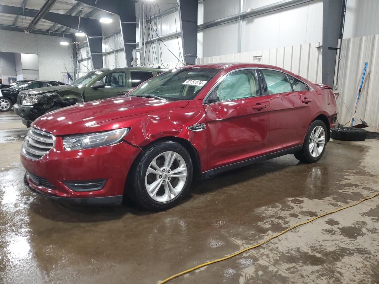 2015 Ford Taurus - Image 1