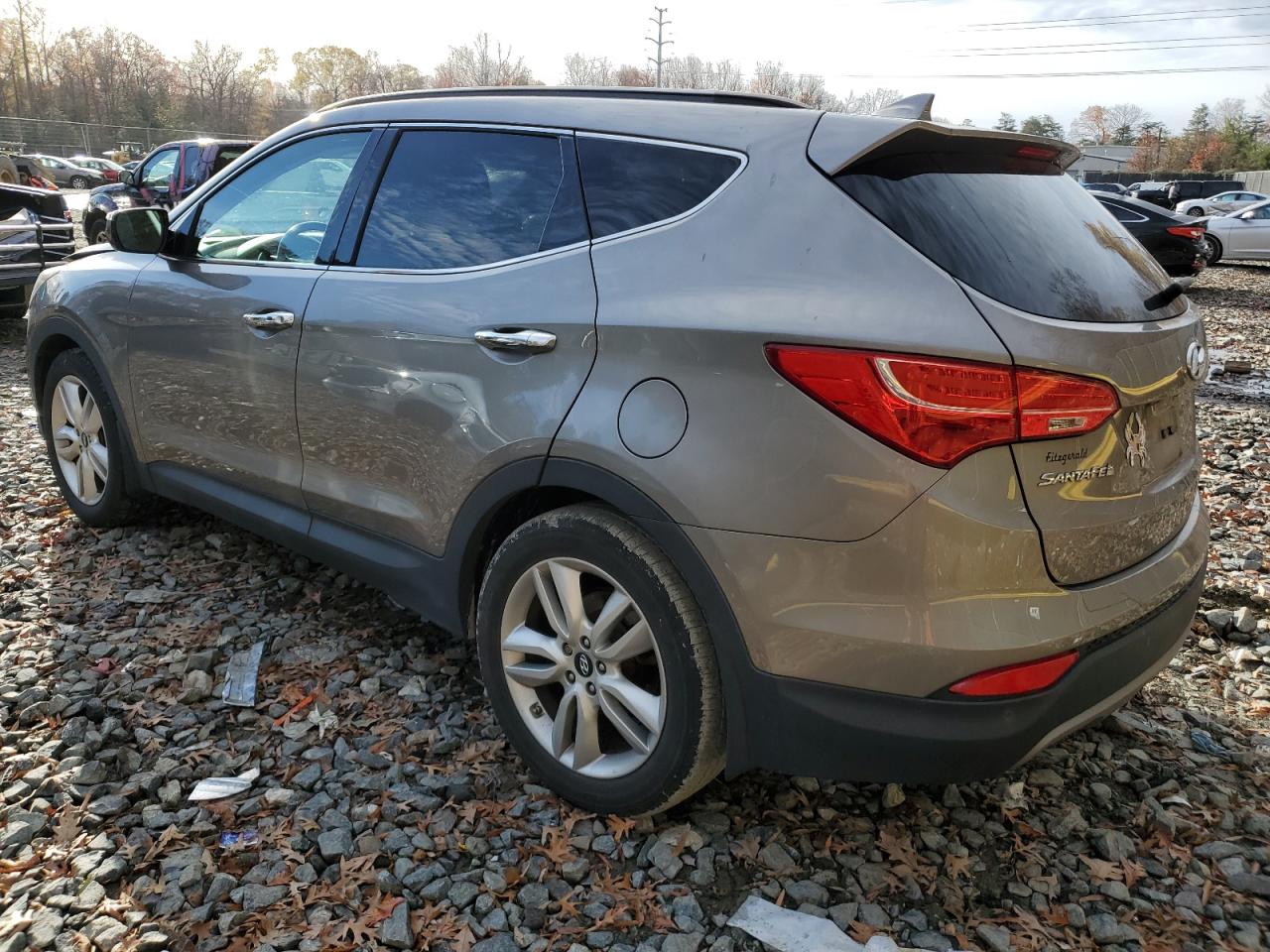 2016 Hyundai Santa Fe - Image 2