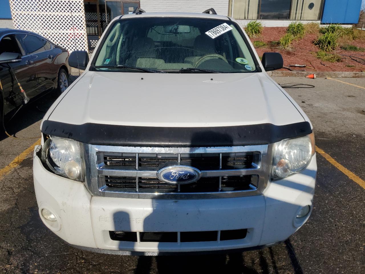 2010 Ford Escape - Image 5