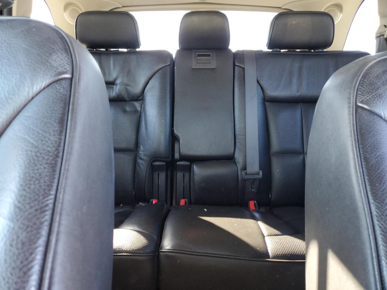 2010 Lincoln MKX - Image 10