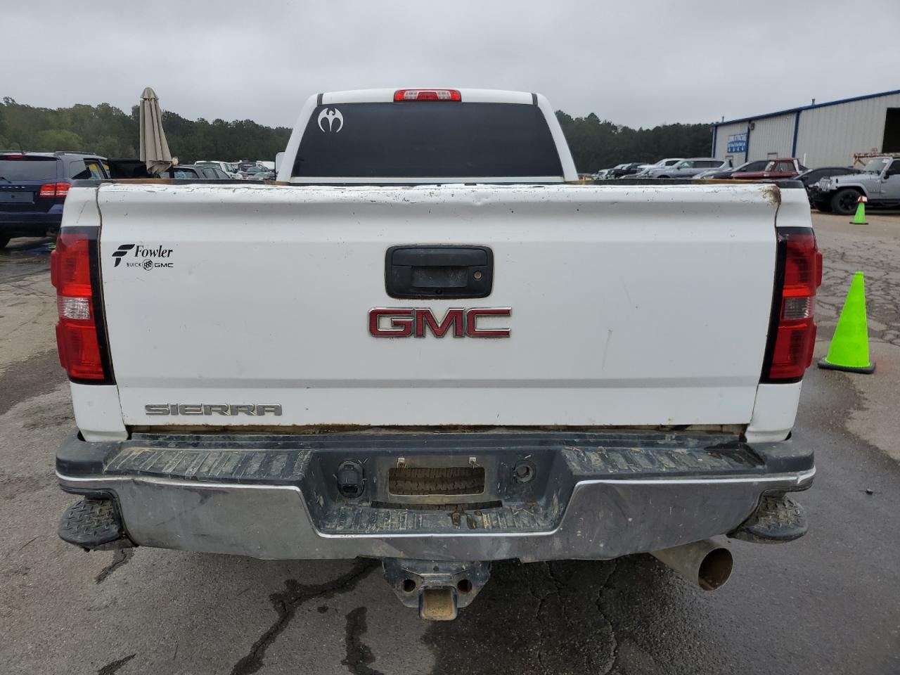 2018 GMC Sierra - Image 6