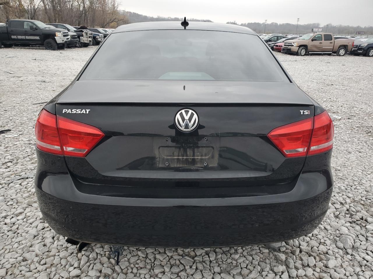 2014 Volkswagen Passat - Image 6