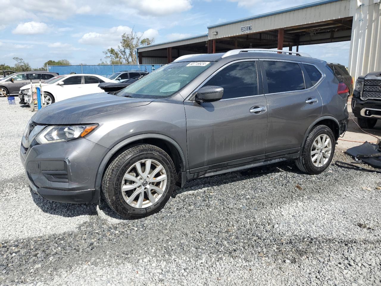 2020 Nissan Rogue S VIN: JN8AT2MT9LW015811 Lot: 80718924