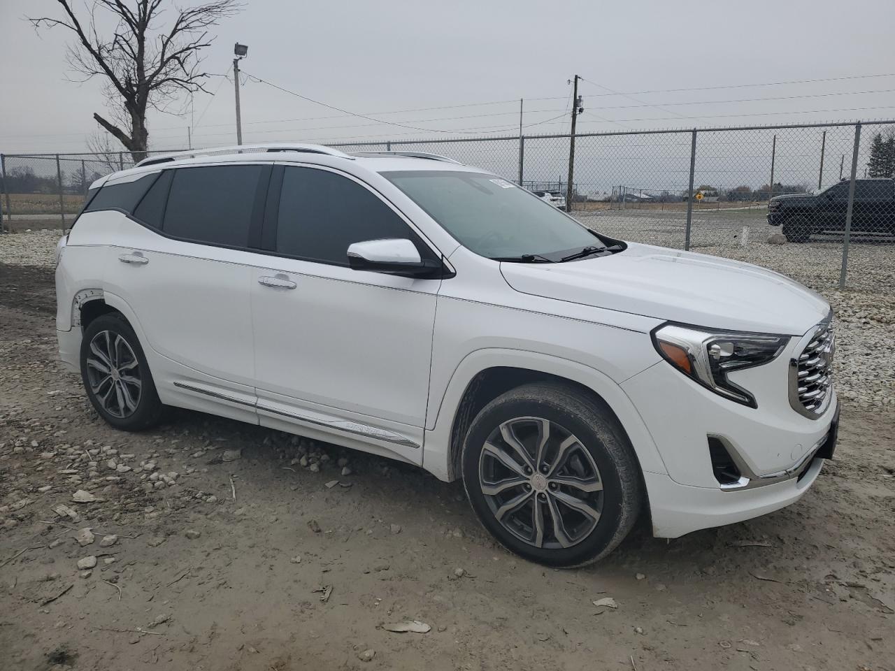 2019 GMC Terrain - Image 4