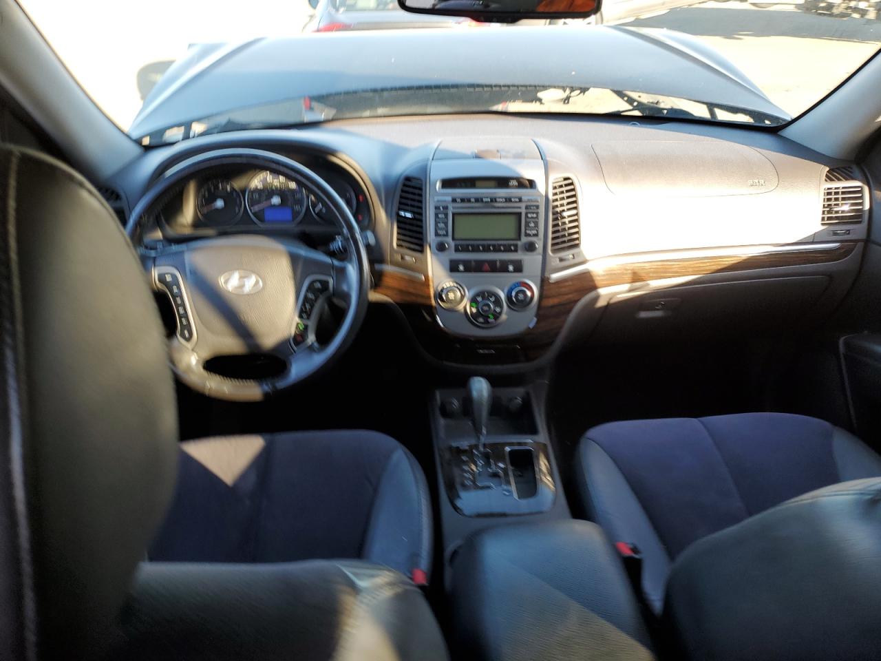2010 Hyundai Santa Fe - Image 8