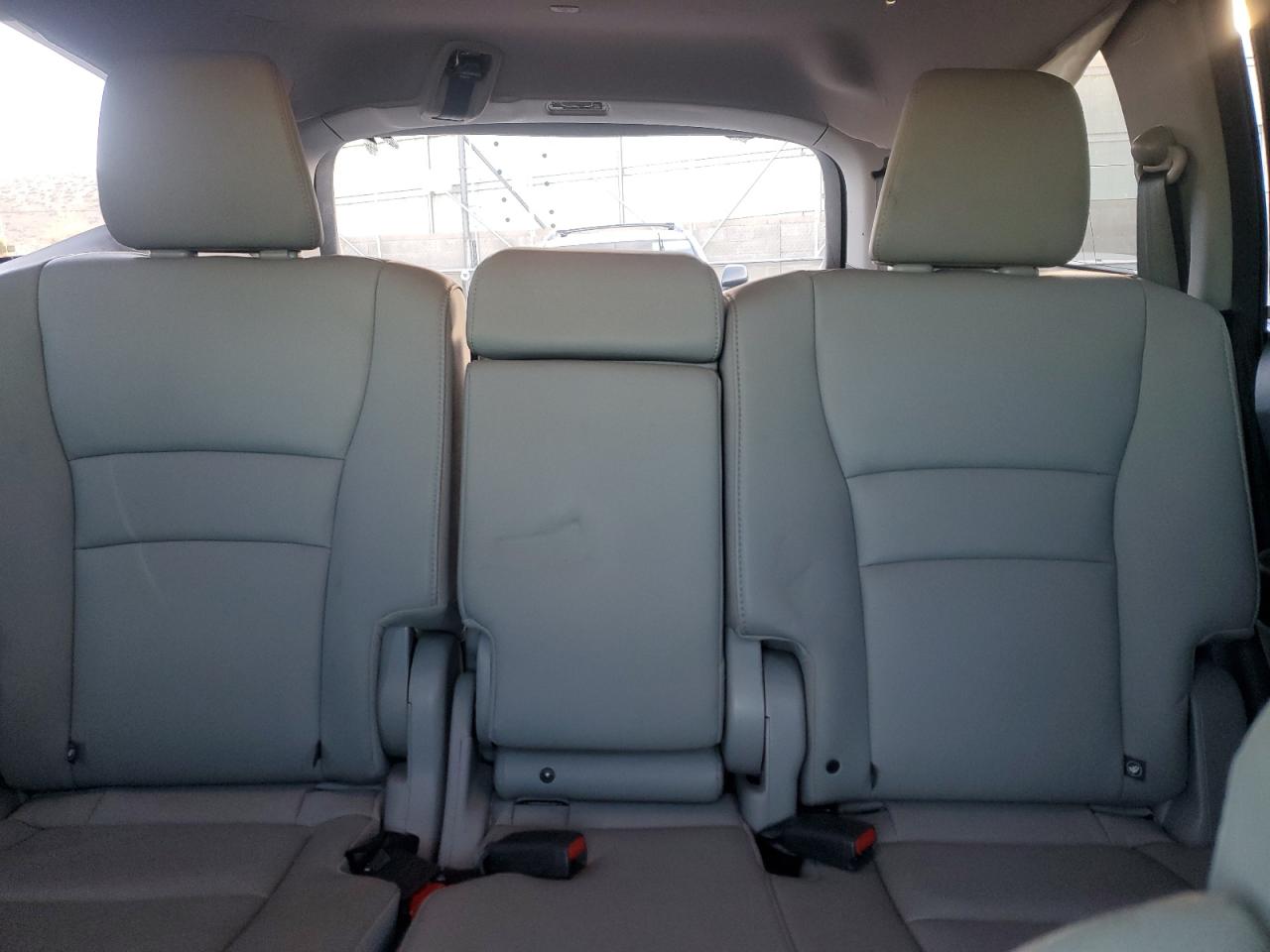 2017 Honda Pilot - Image 10