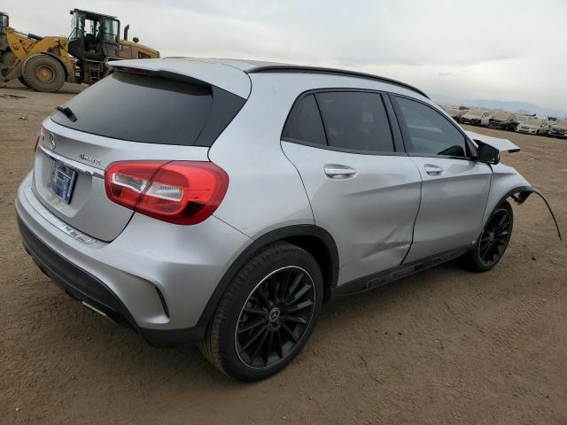  MERCEDES-BENZ GLA-CLASS 2018 Srebrny