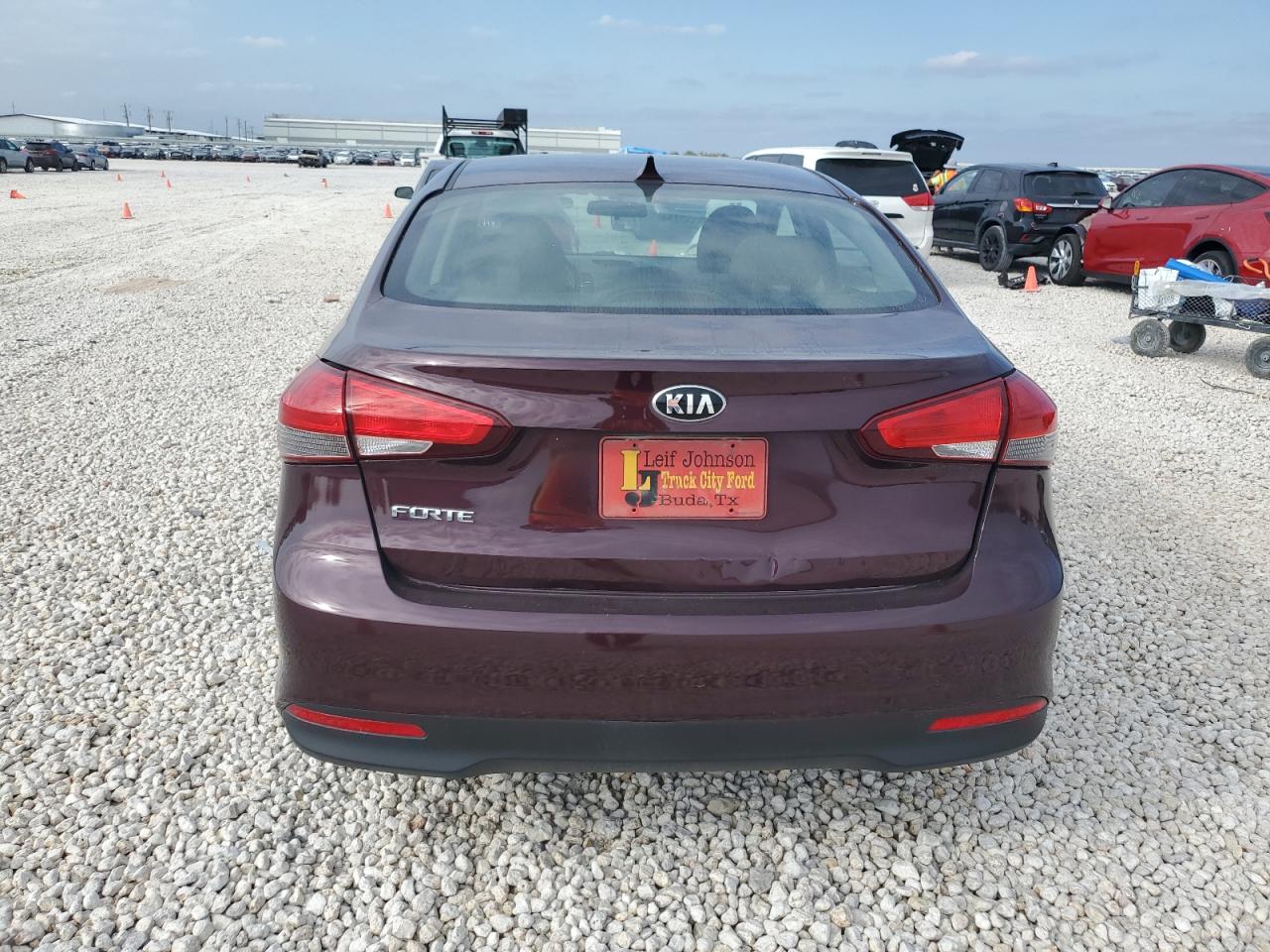 2018 Kia Forte - Image 6