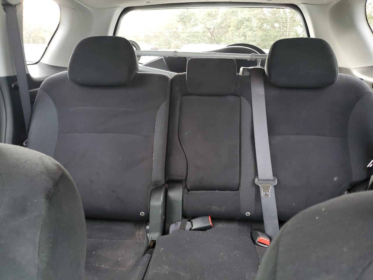 2007 Mitsubishi Outlander - Image 10