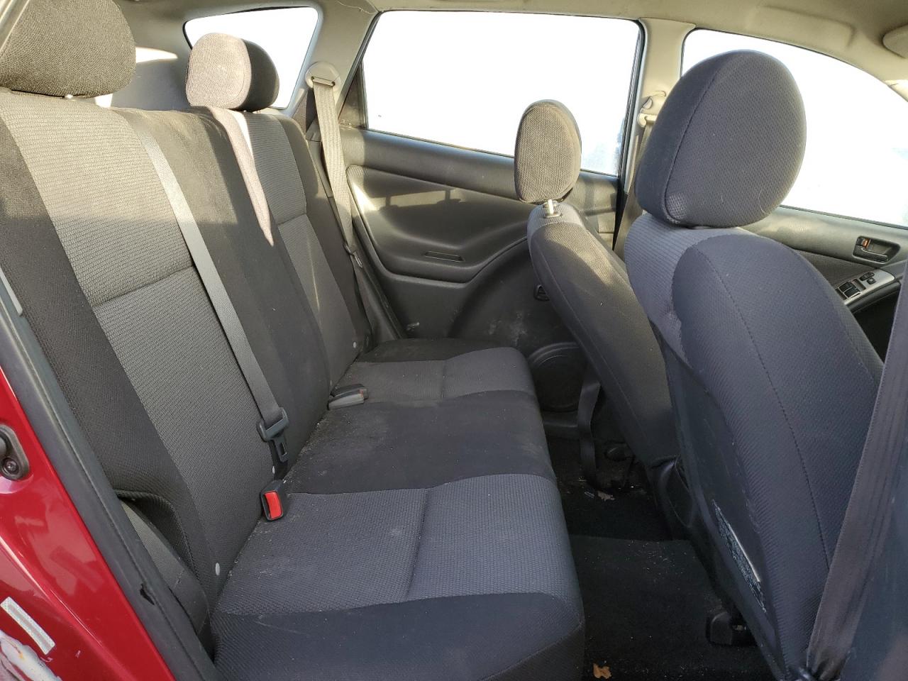 2007 Pontiac Vibe - Image 11