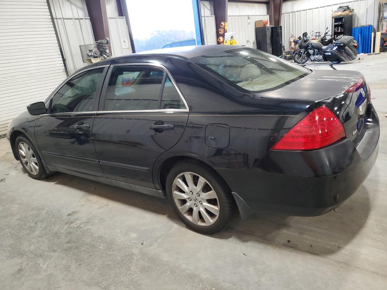 2007 Honda Accord - Image 2