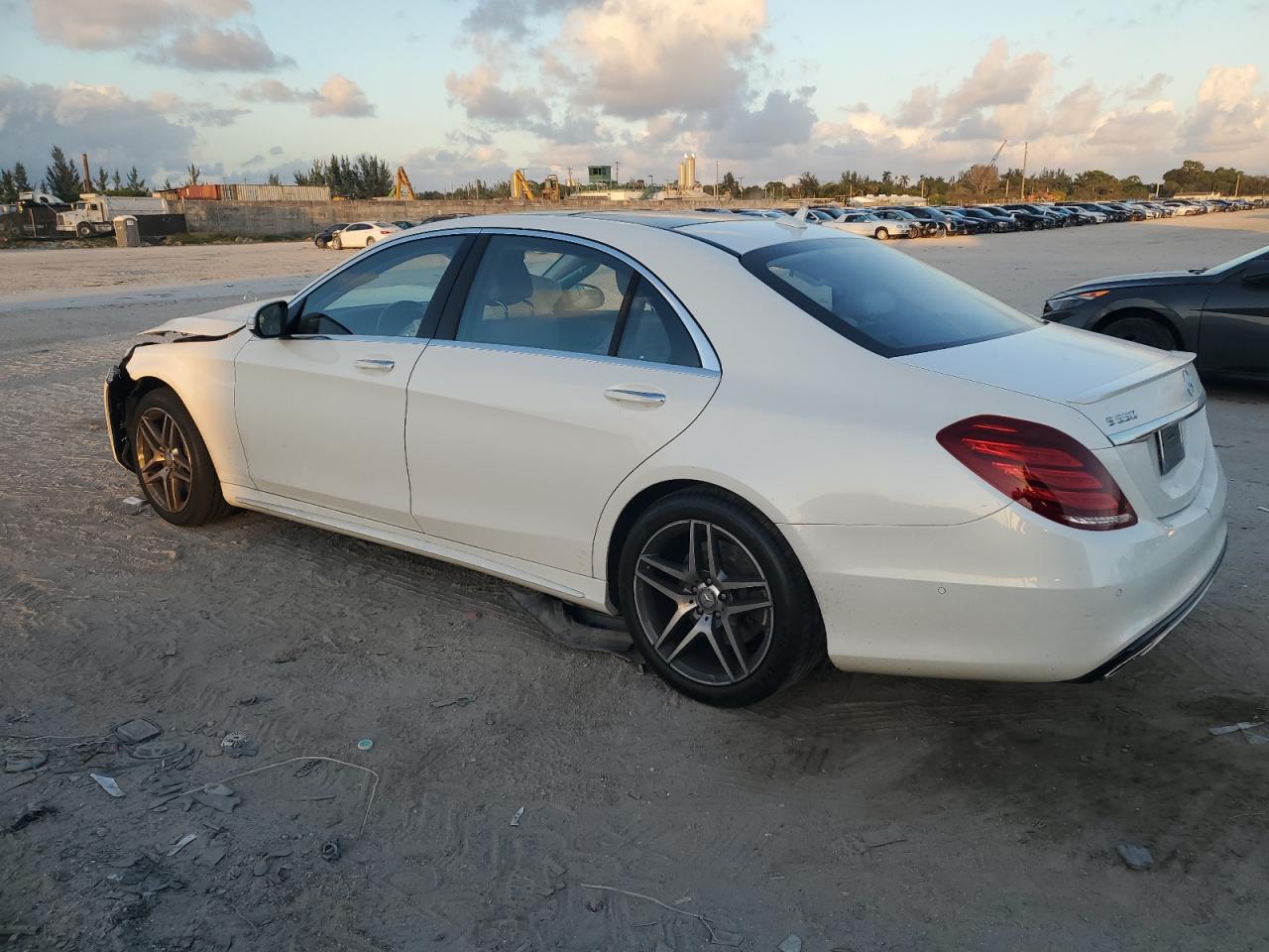 VIN WDDUG8CB7FA130889 2015 MERCEDES-BENZ S-CLASS no.2