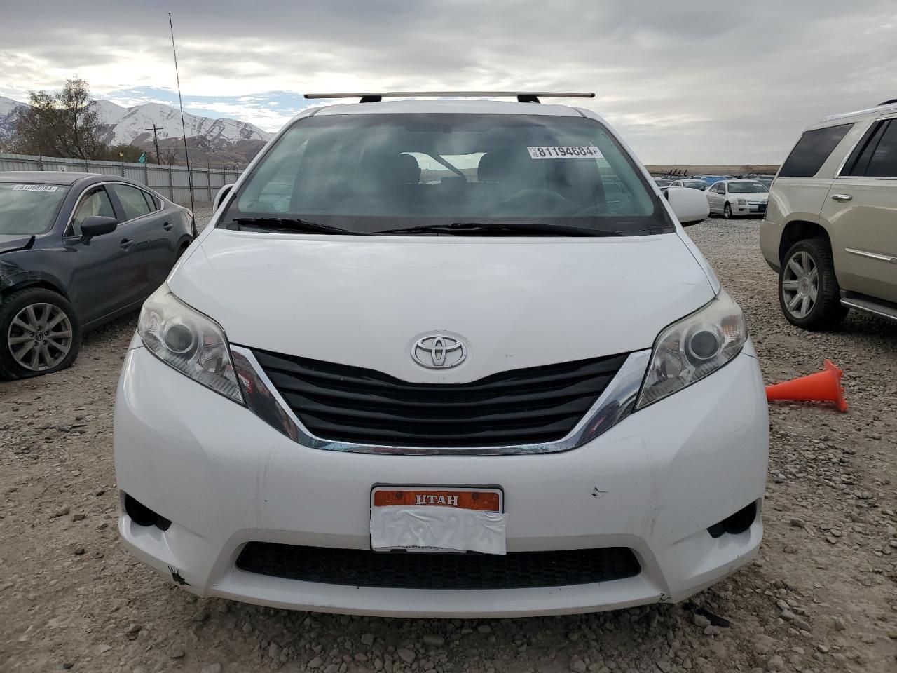 2012 Toyota Sienna - Image 5