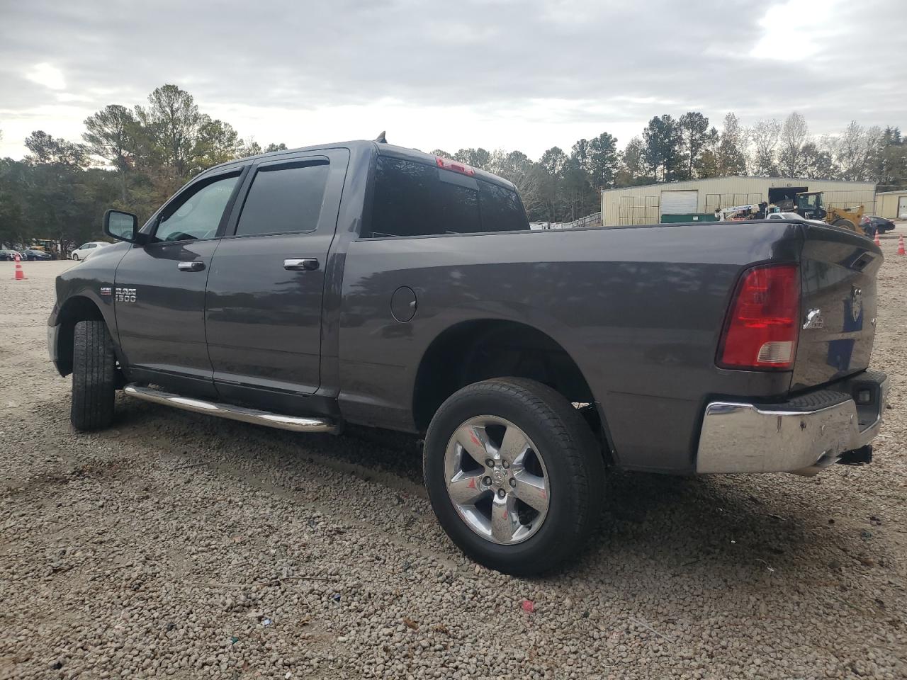 2014 RAM 1500 - Image 2