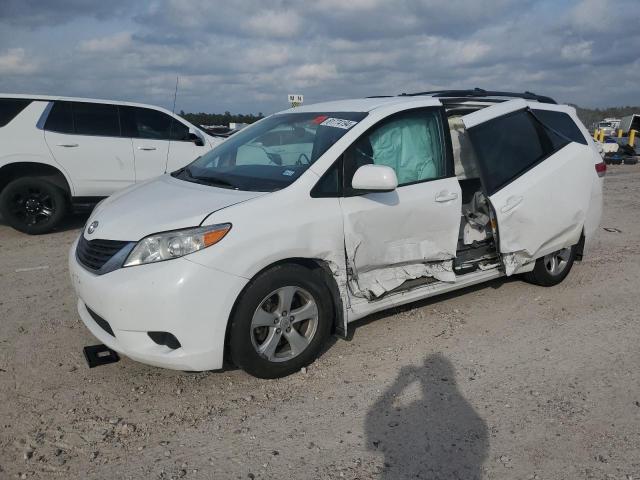 2013 Toyota Sienna Le за продажба в Houston, TX - Side