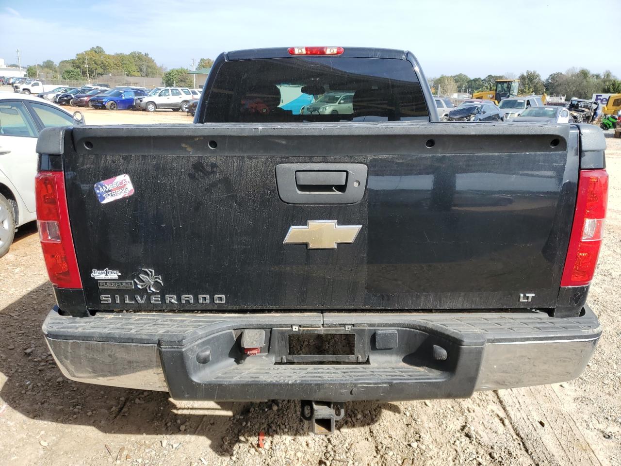 2011 Chevrolet Silverado - Image 6