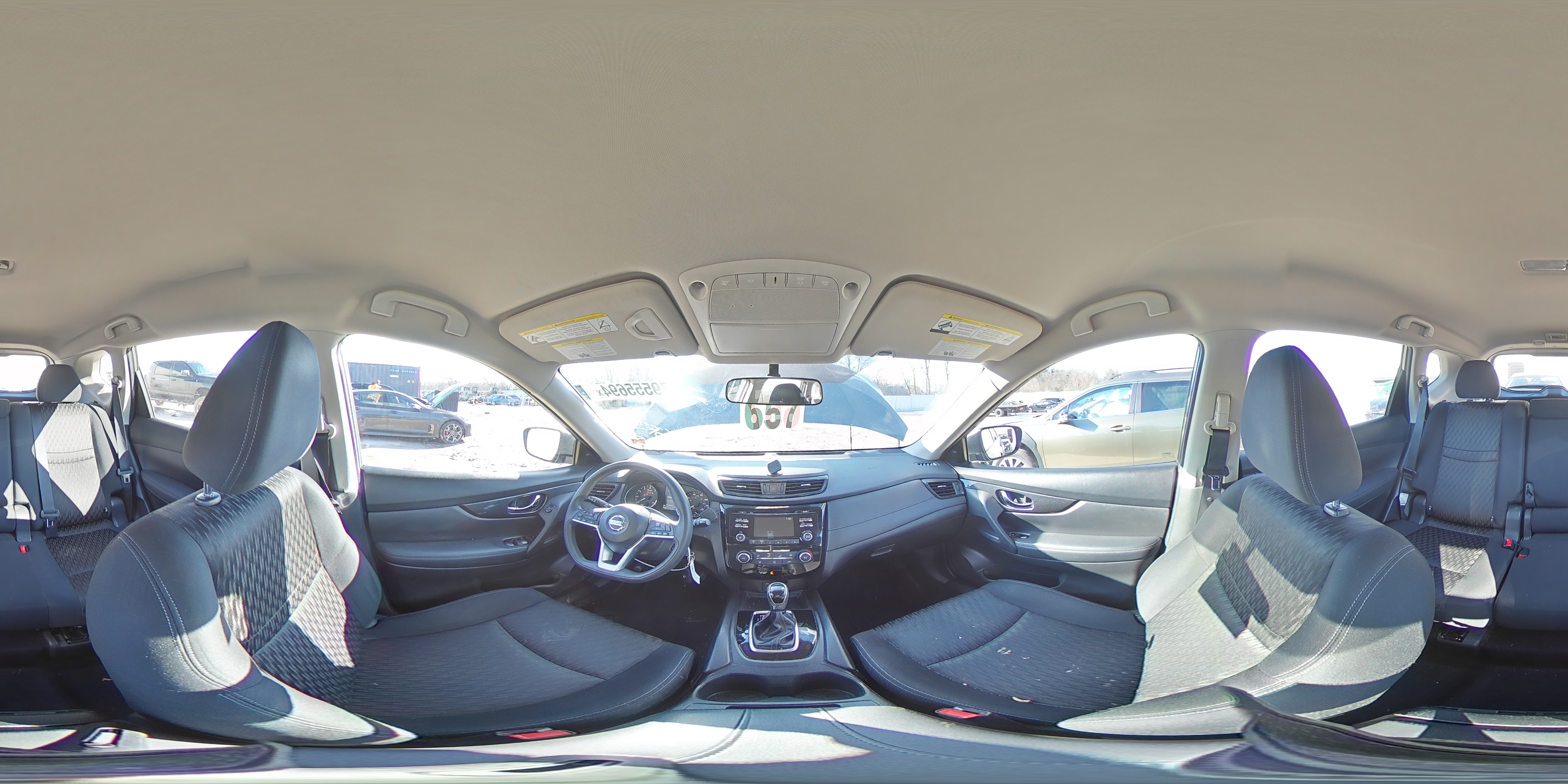 2017 Nissan Rogue - Image 15