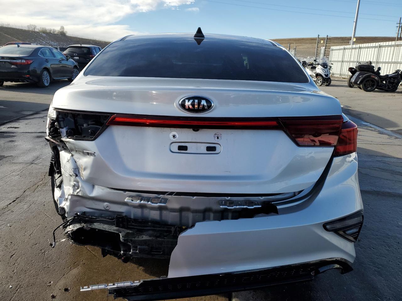 2020 Kia Forte - Image 6