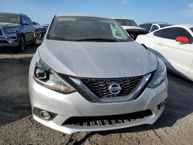 Sedans NISSAN SENTRA 2016 Srebrny