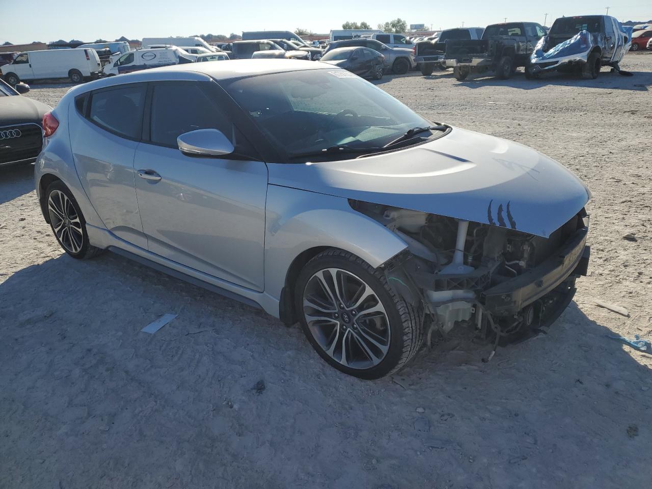 VIN KMHTC6AE4GU299797 2016 HYUNDAI VELOSTER no.4