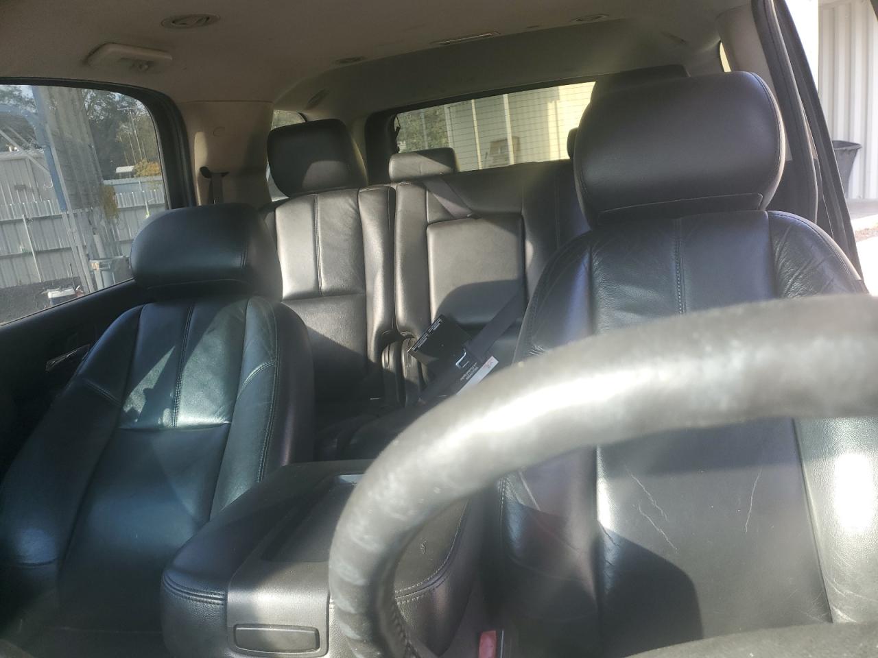 2011 Chevrolet Tahoe - Image 10