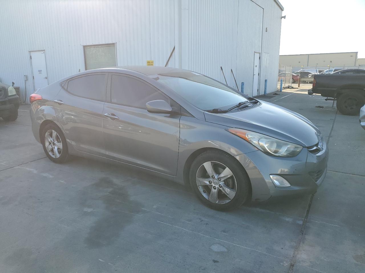 VIN 5NPDH4AE4DH277562 2013 HYUNDAI ELANTRA no.4