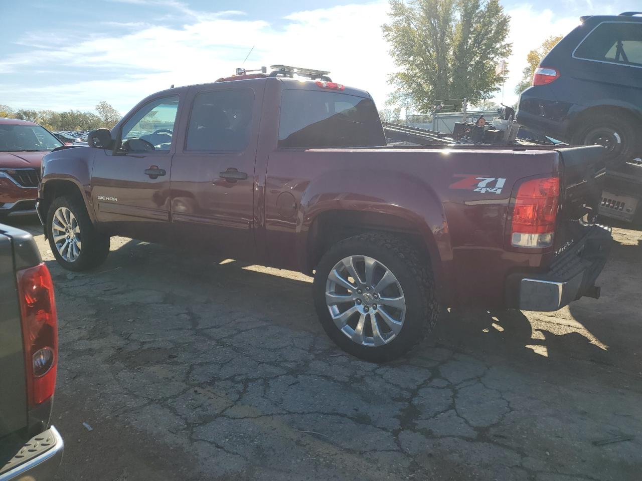 2013 GMC Sierra - Image 2
