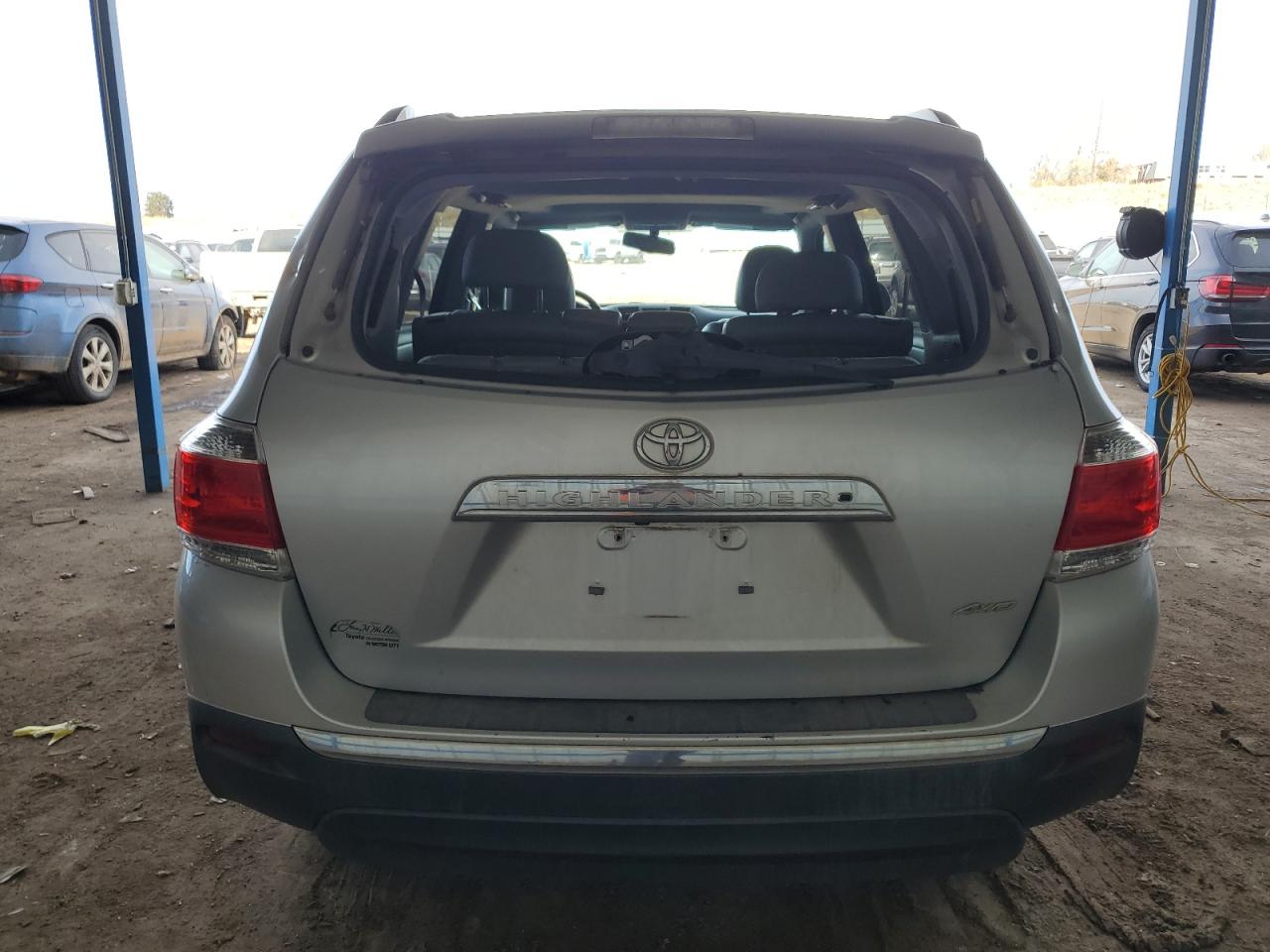 VIN 5TDBK3EH5DS268533 2013 TOYOTA HIGHLANDER no.6