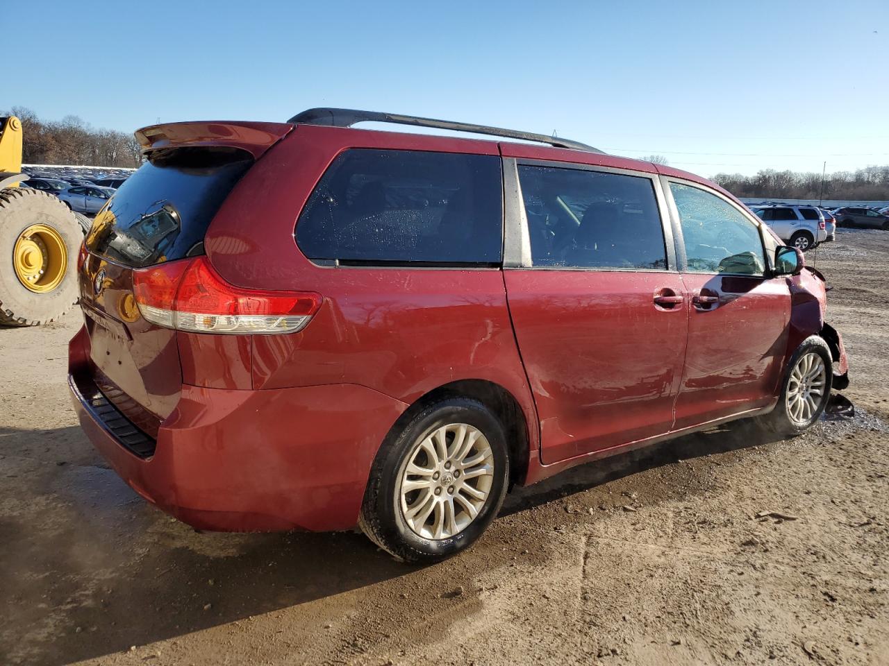 2014 Toyota Sienna - Image 3