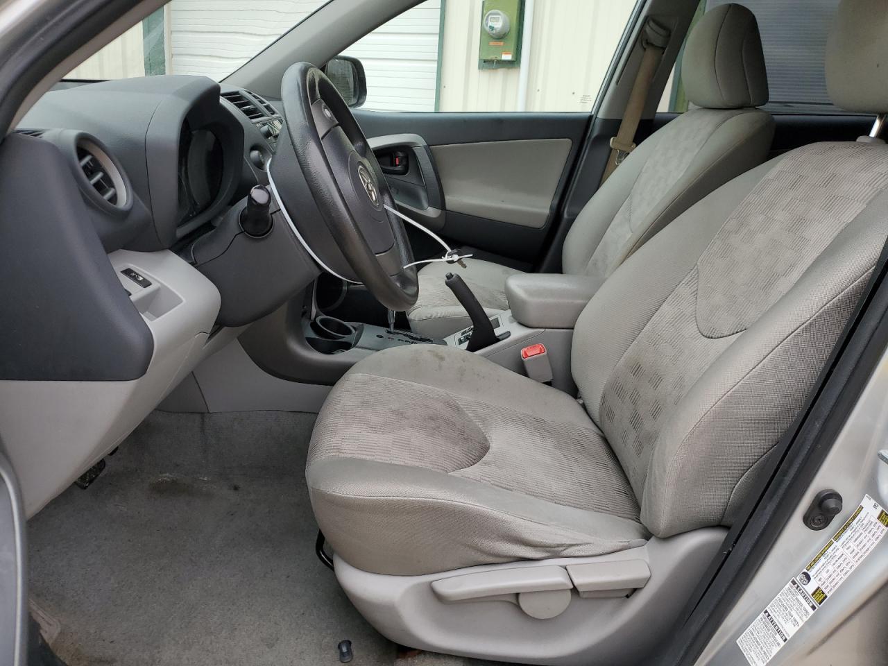 2010 Toyota RAV 4 - Image 7
