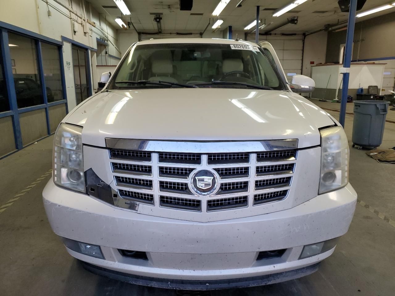 2007 Cadillac Escalade Luxury VIN: 1GYFK63857R227595 Lot: 80269354