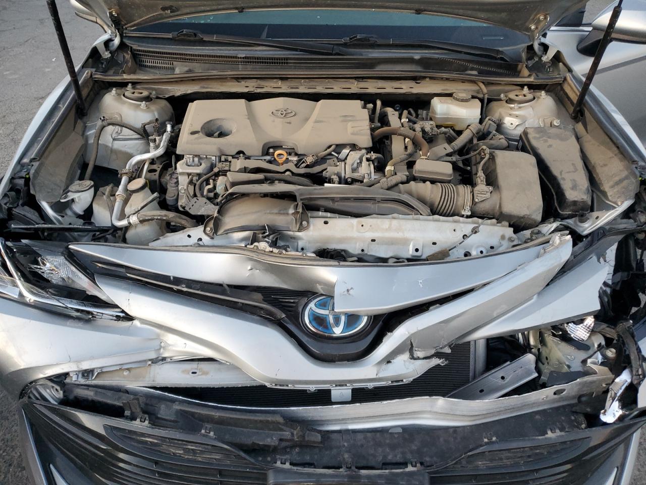 2020 Toyota Camry - Image 11