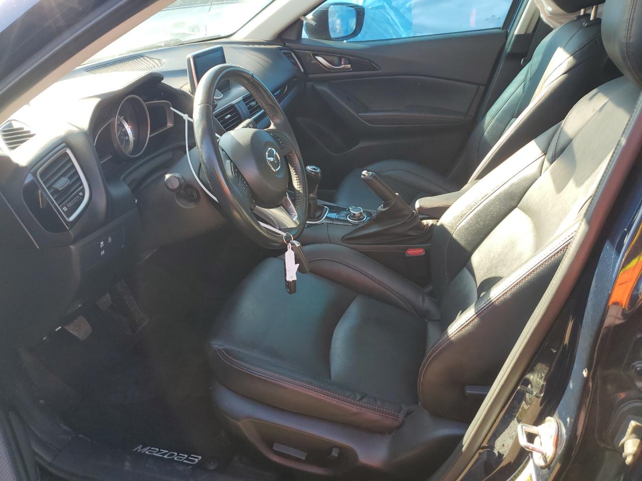 2015 Mazda 3 - Image 7