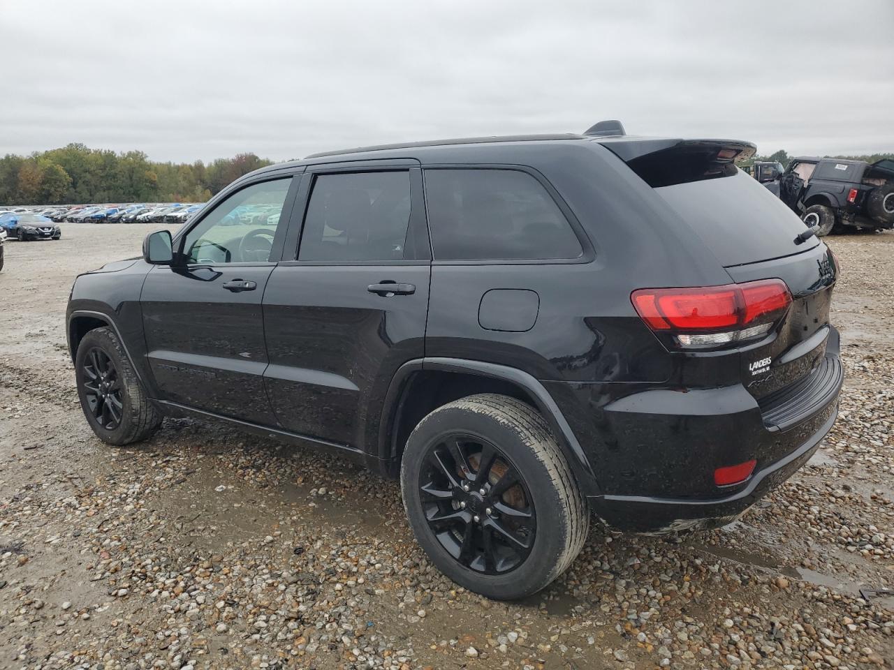 1C4RJFAG5KC577613 2019 JEEP GRAND CHEROKEE - Image 2