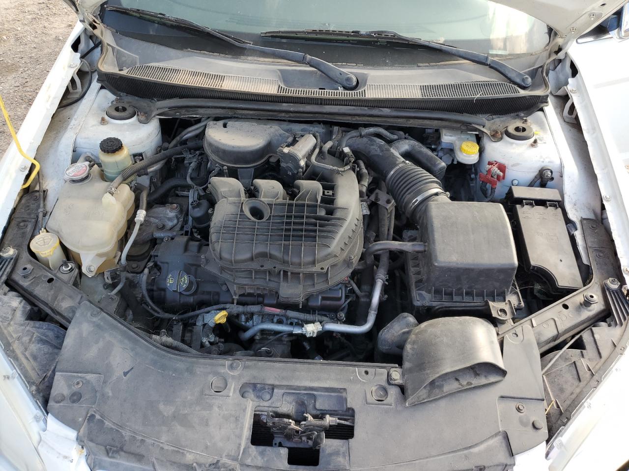 2014 Chrysler 200 - Image 11