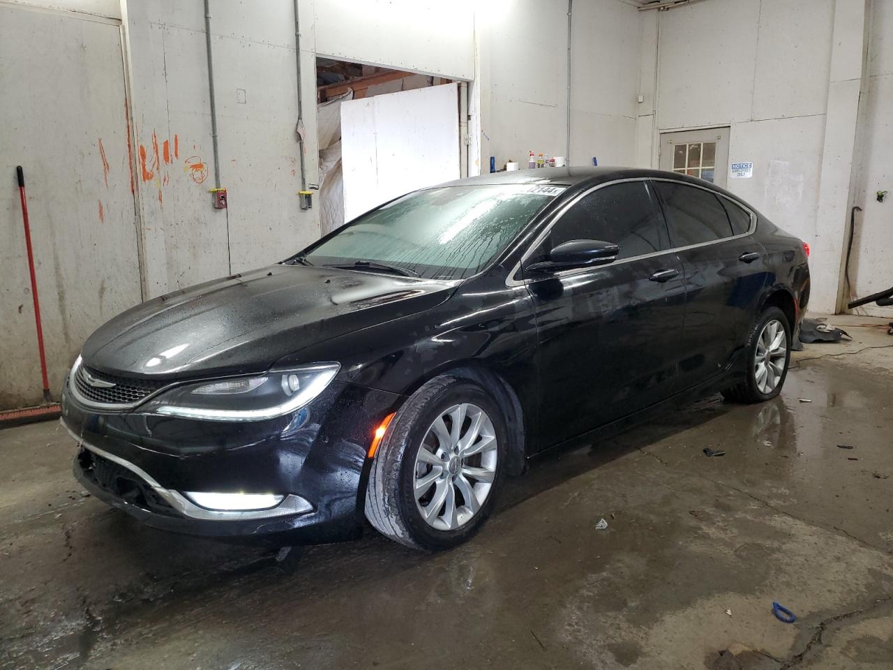 2015 Chrysler 200 - Image 1