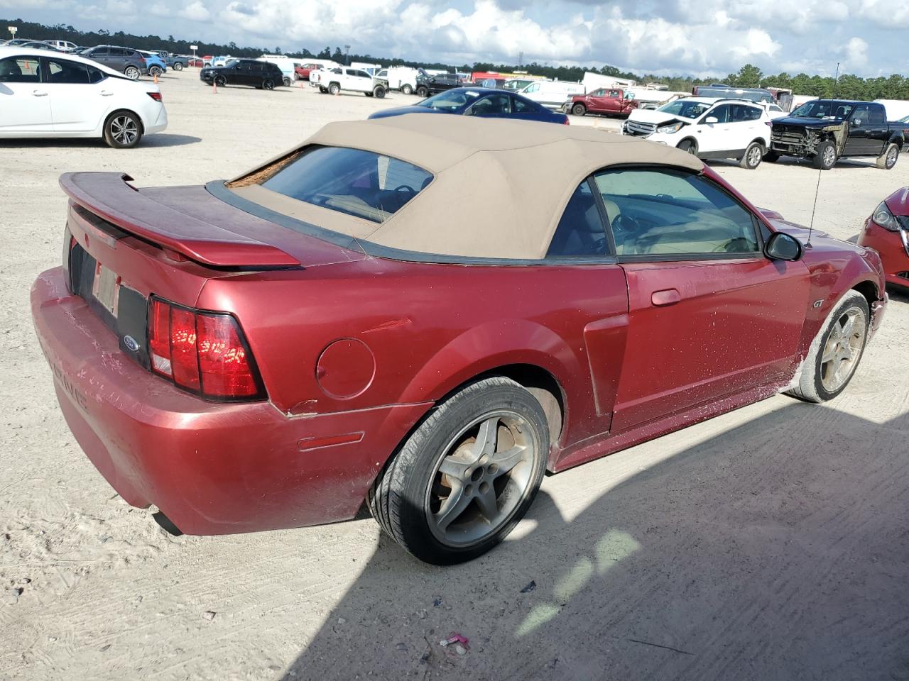 2003 Ford Mustang - Image 3